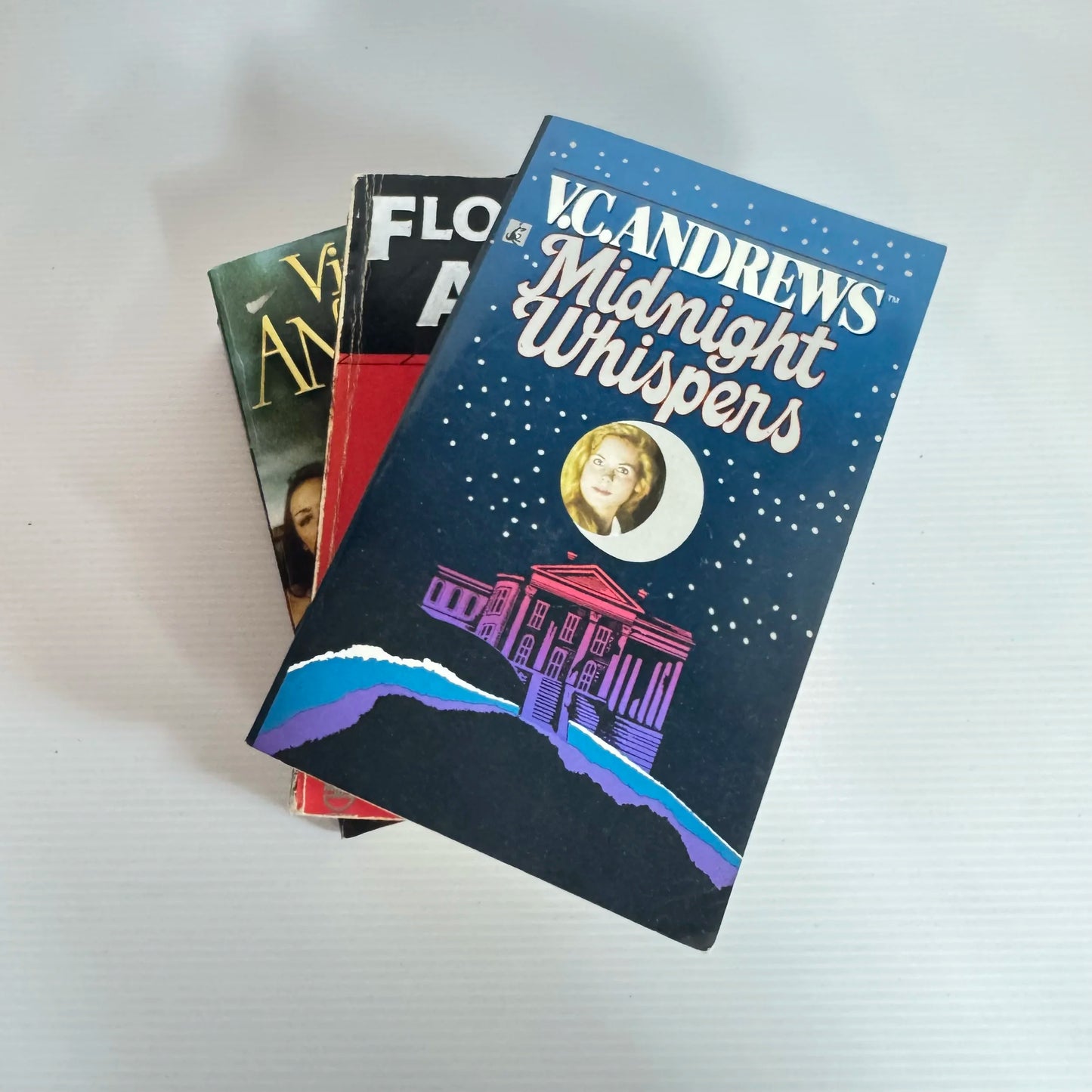 V.C. Andrews Book Bundle x 3 : Midnight Whispers, Flowers In the Attic, Wild Flowers (326)