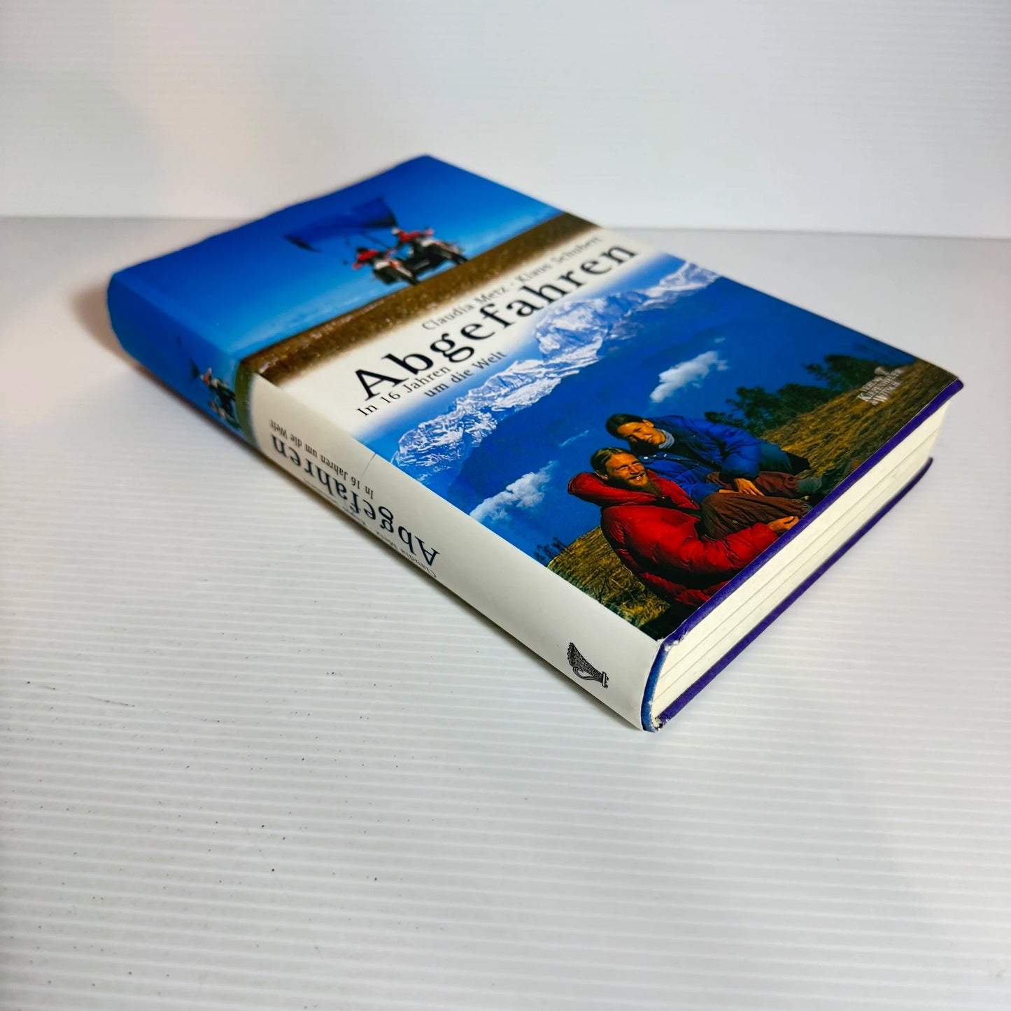 Around The World In 16 Years - Claudia Metz & Klaus Schubert (In German)