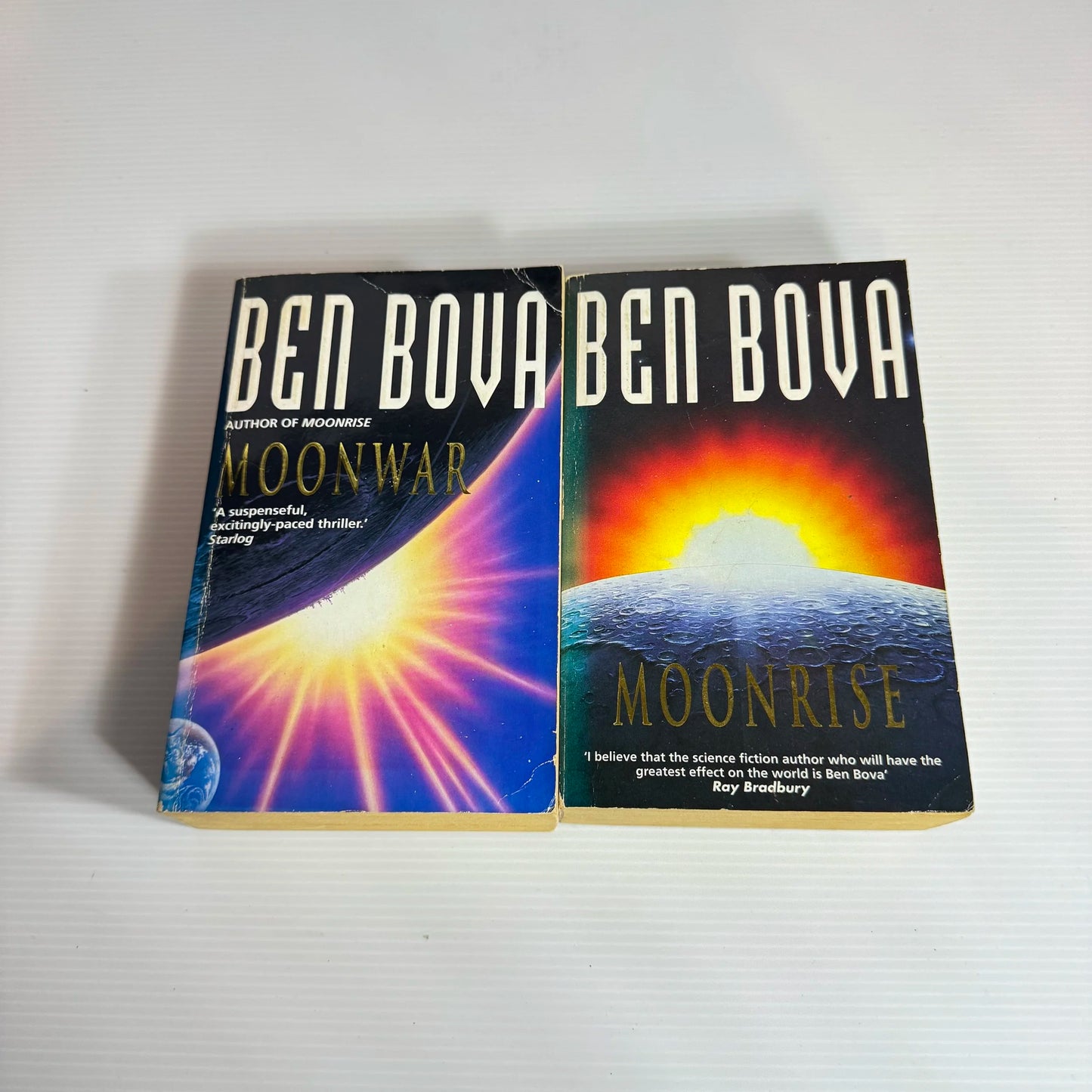 Ben Bova Book Bundle x2 Books: Moonwar and Moonrise (707)