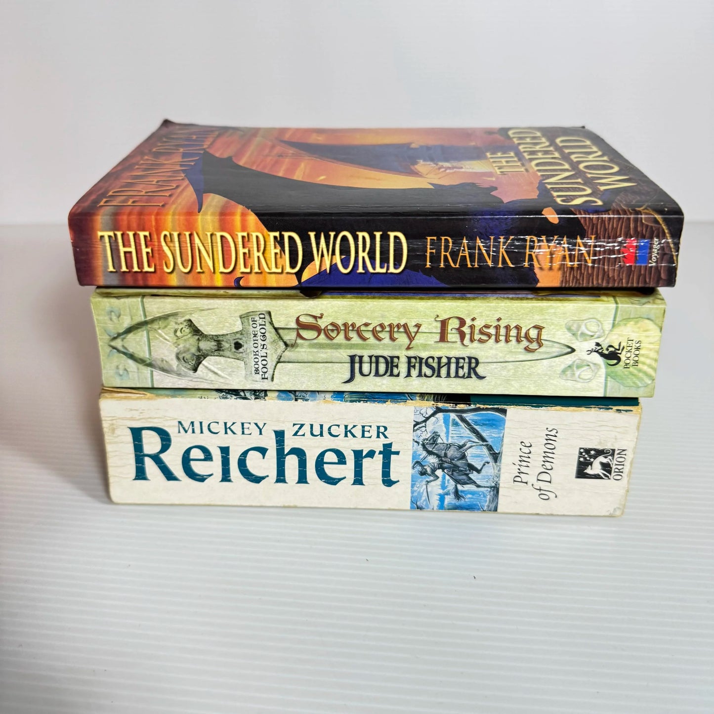 Fantasy Book Bundle x 3 Books :  Various Authors (316)