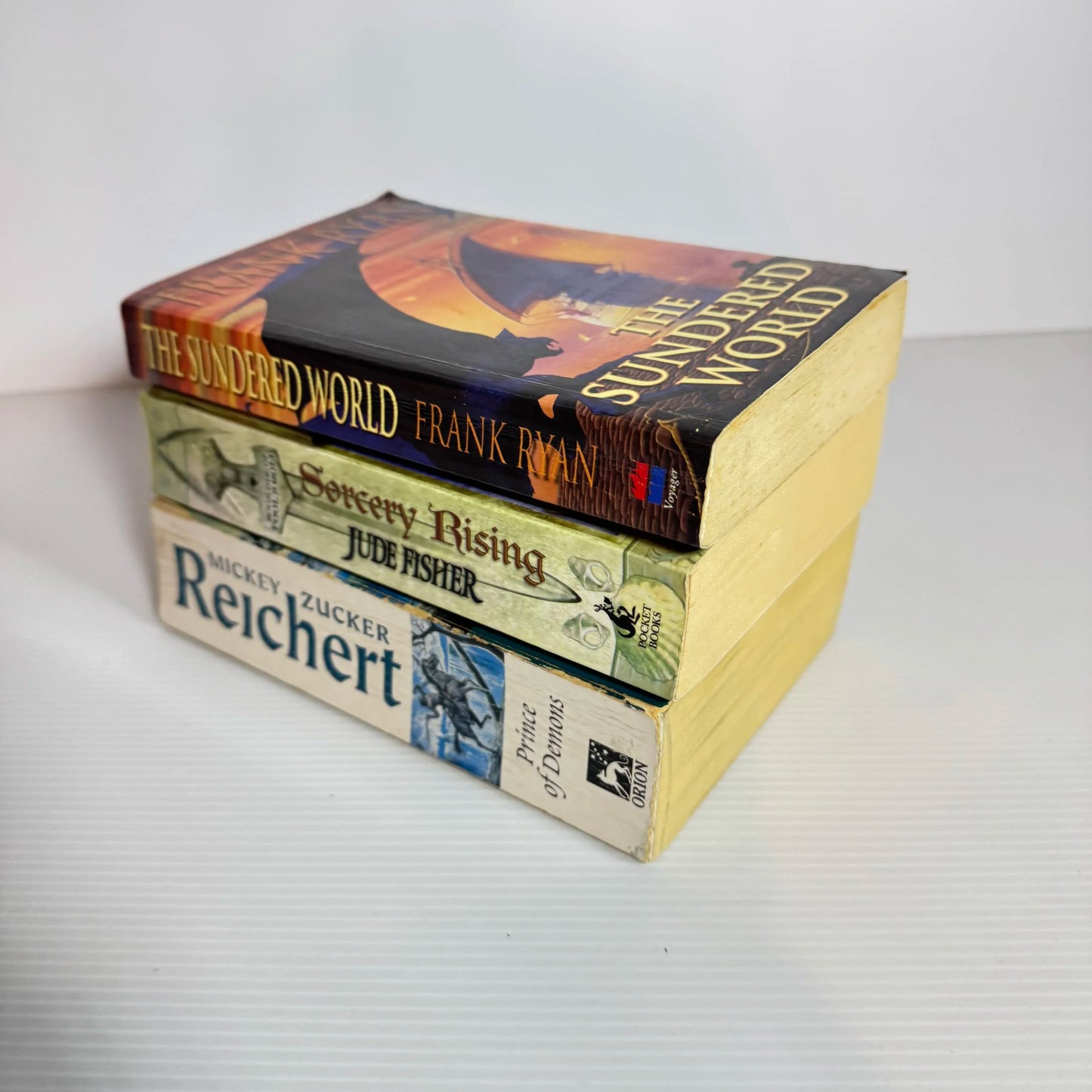 Fantasy Book Bundle x 3 Books :  Various Authors (316)