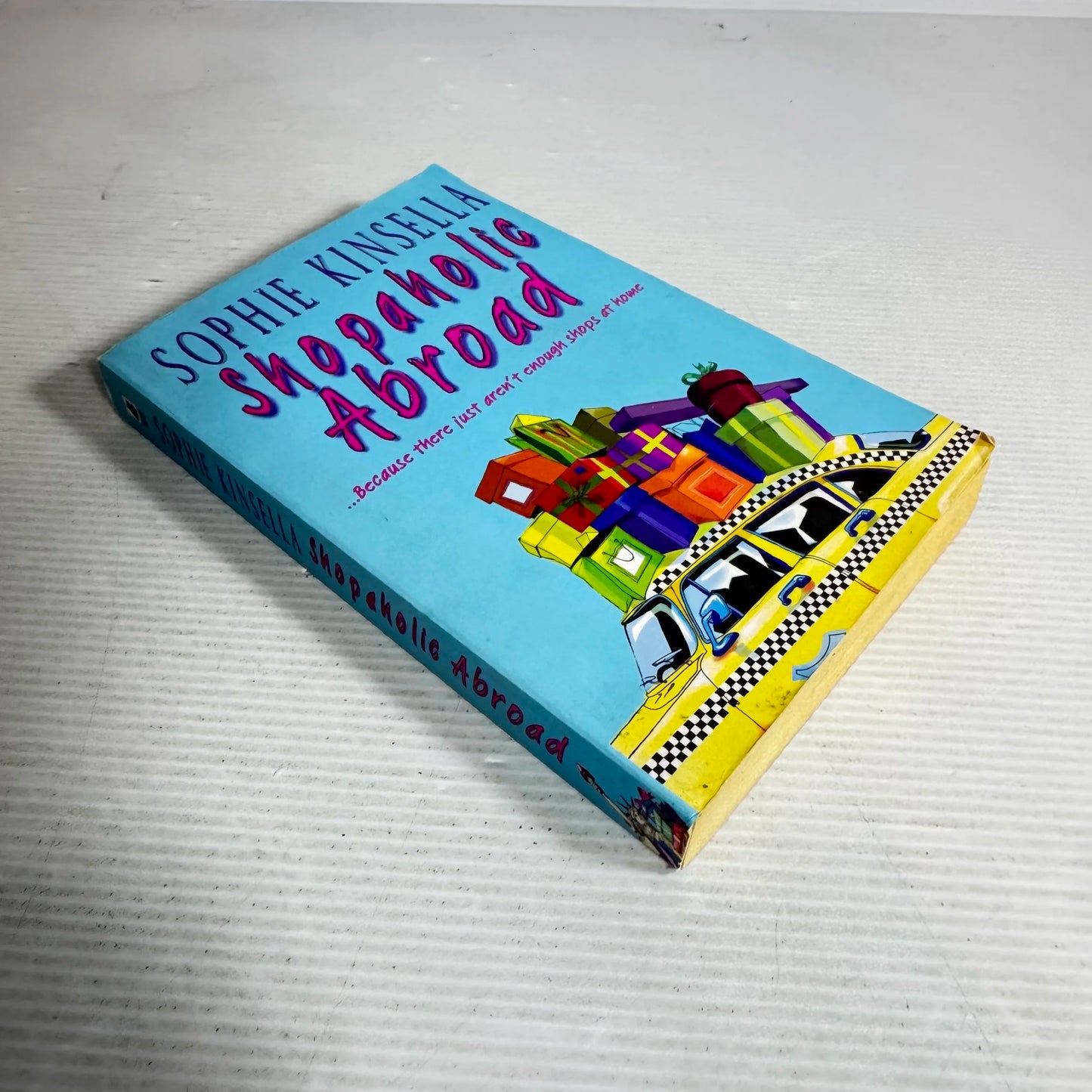 Shopaholic Abroad - Sophie Kinsella