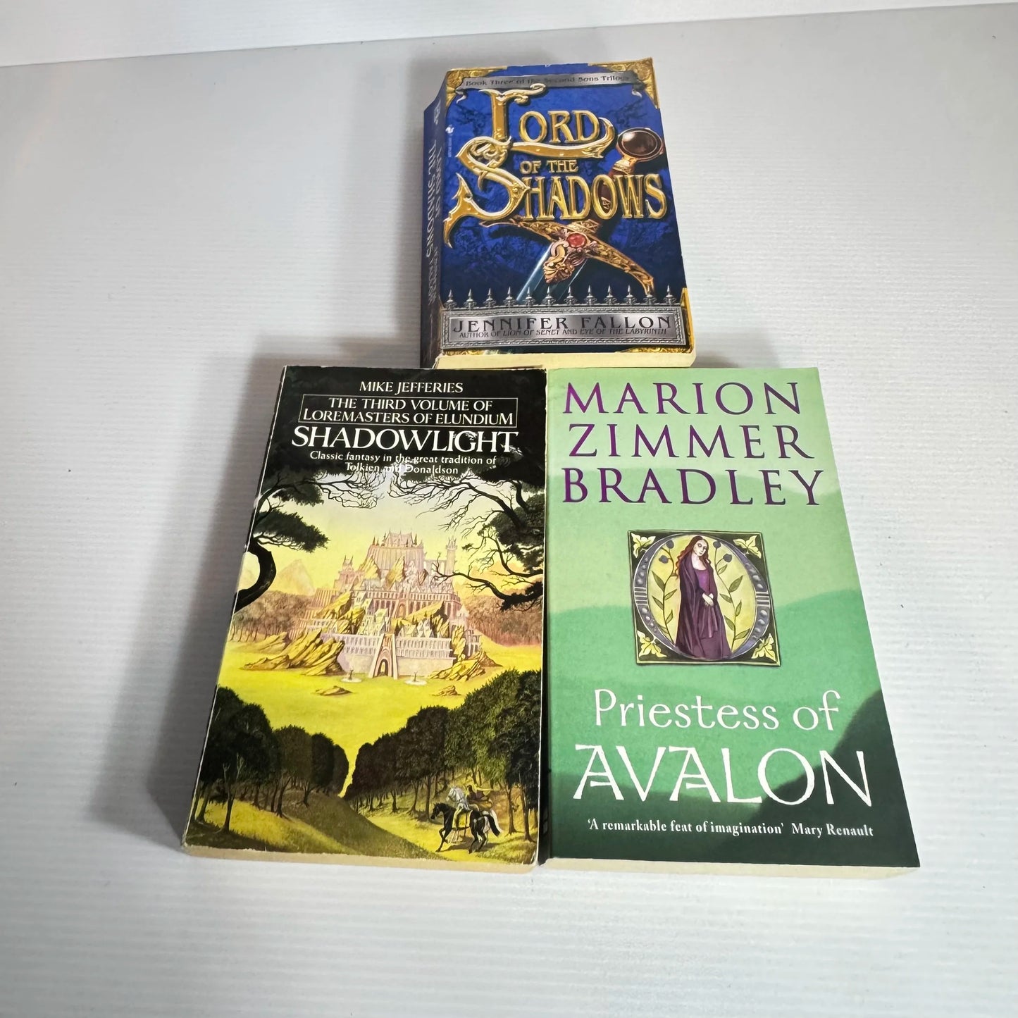 Fantasy Book Bundle x 3 : Shadowlight - Mike Jefferies, Priestess of Avalon - Marion Zimmer Bradley, Lord of the Shadows - Jennifer Fallon(718)