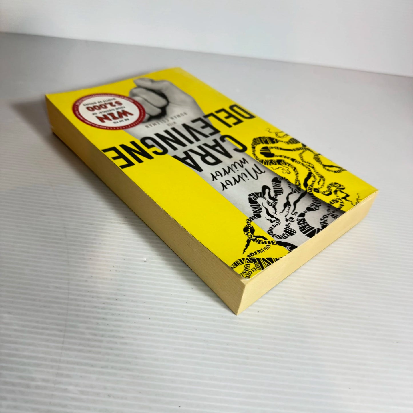 Mirror Mirror - Cara Delevingne