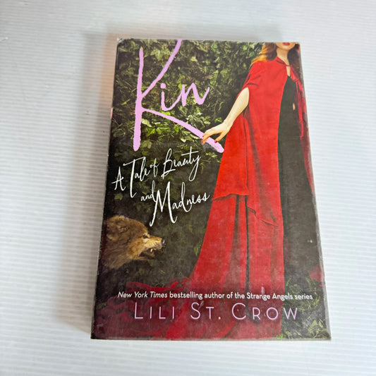 A Tale of Beauty and Madness - Lili St. Crow