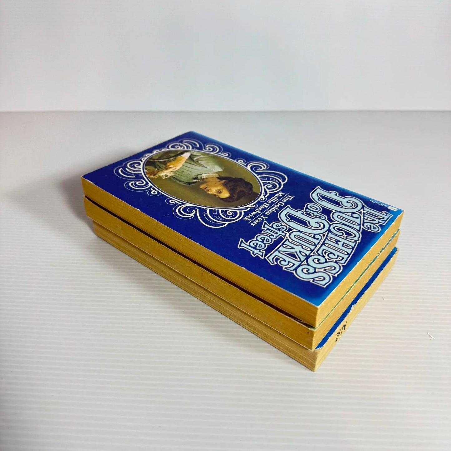 Historical Romance Book Bundle x 3 Books : Various Authors (Vintage 1973 &1976) (2103)