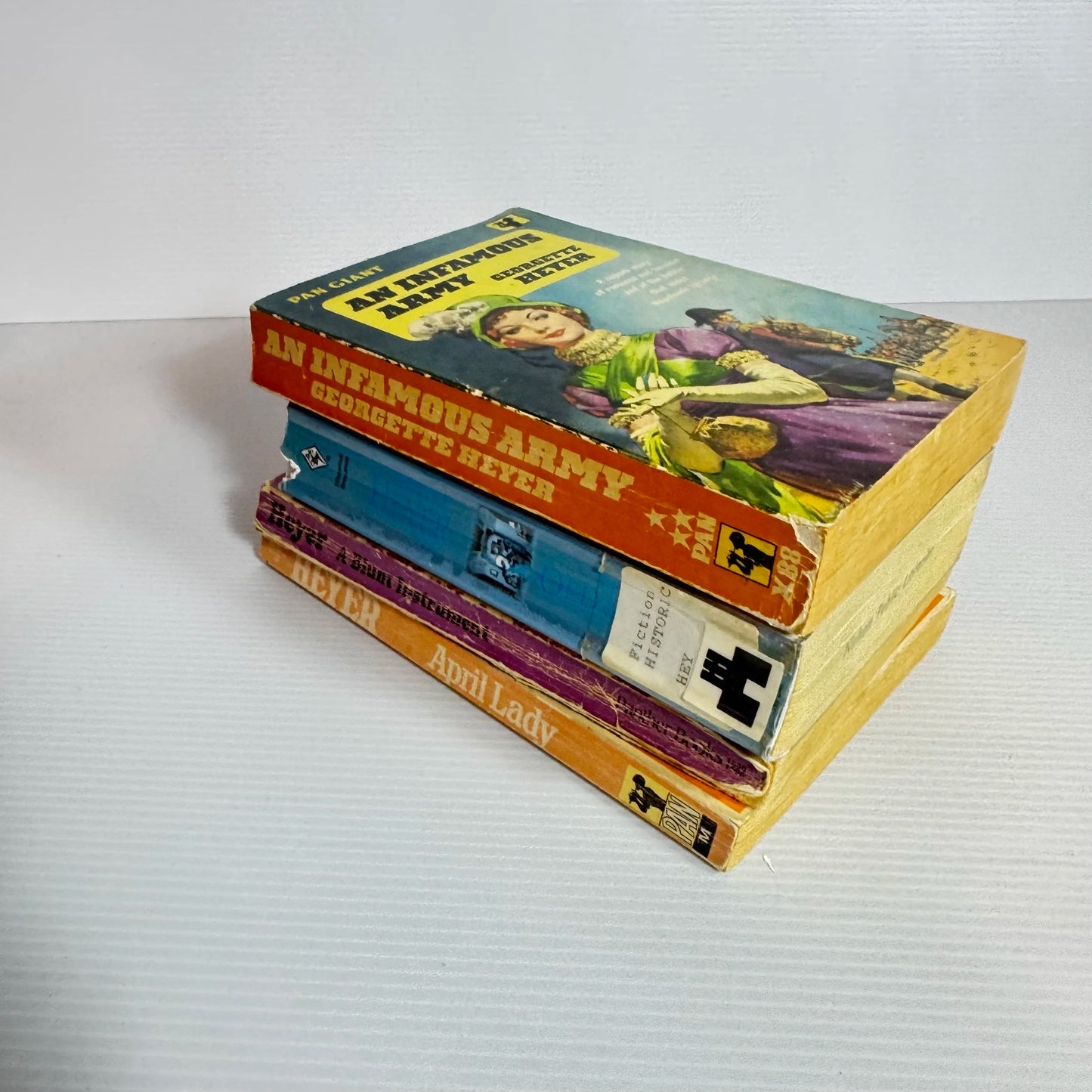 Georgette Heyer Vintage Historical Romance Book Bundle x 4 Books (Vintage 1961-2003) (2104)