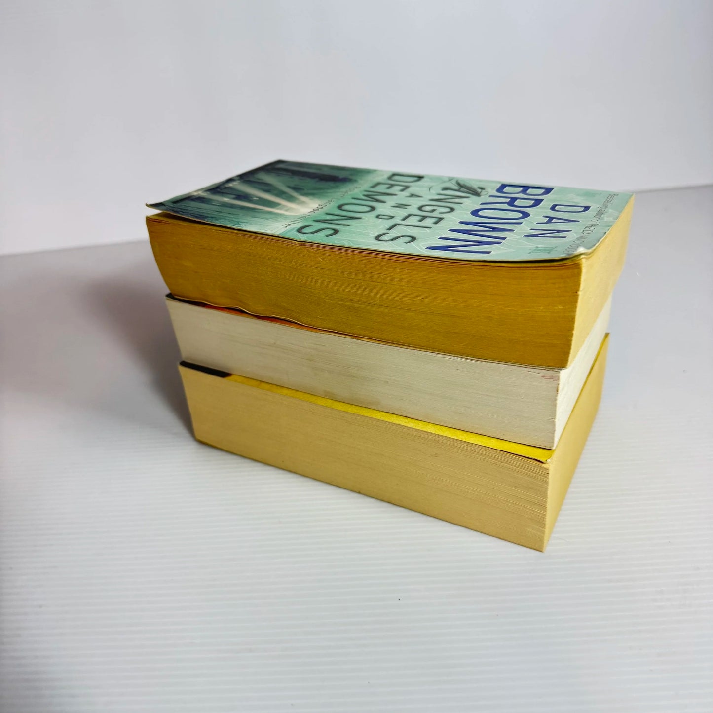 Dan Brown Book Bundle x 3 Books : Angles and Demons, The Da Vinci Code, & The Lost Symbol (122)