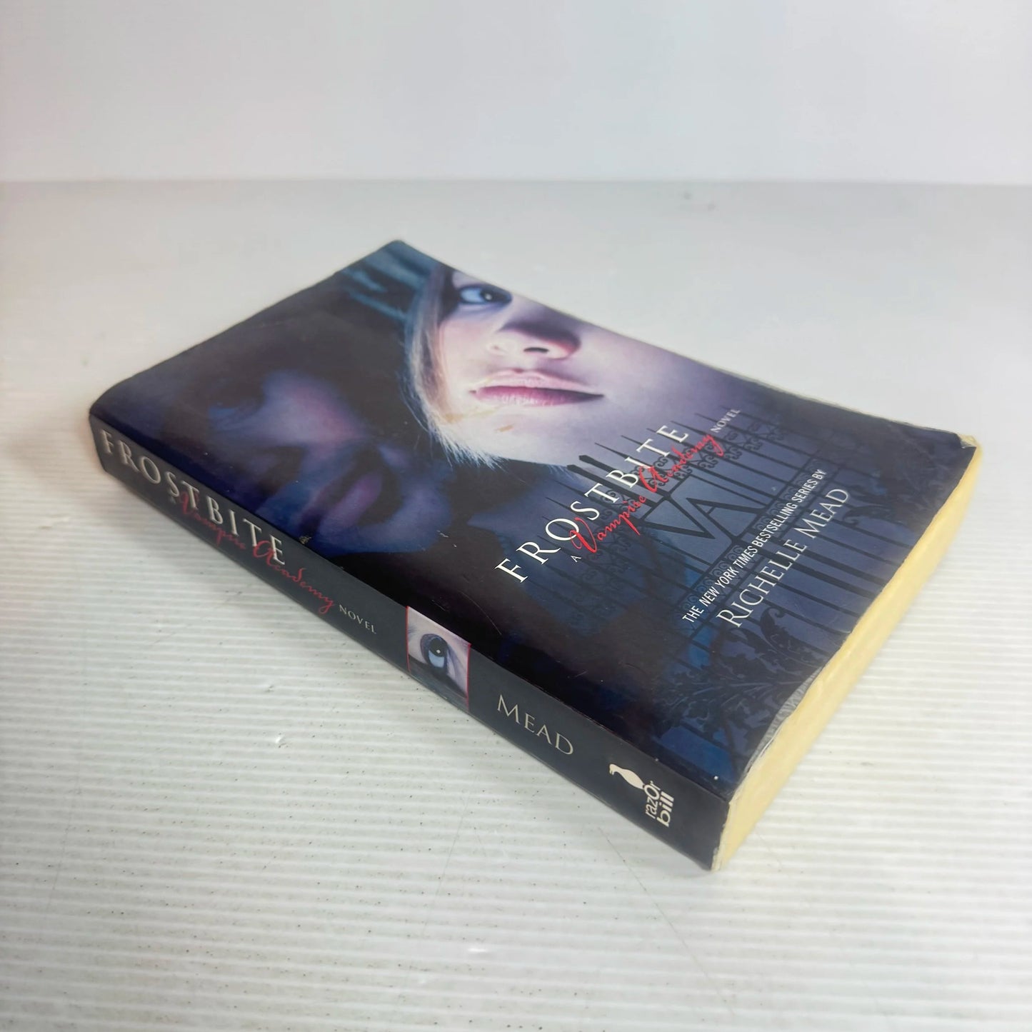 Frostbite : A Vampire Academy Novel - Richelle Mead