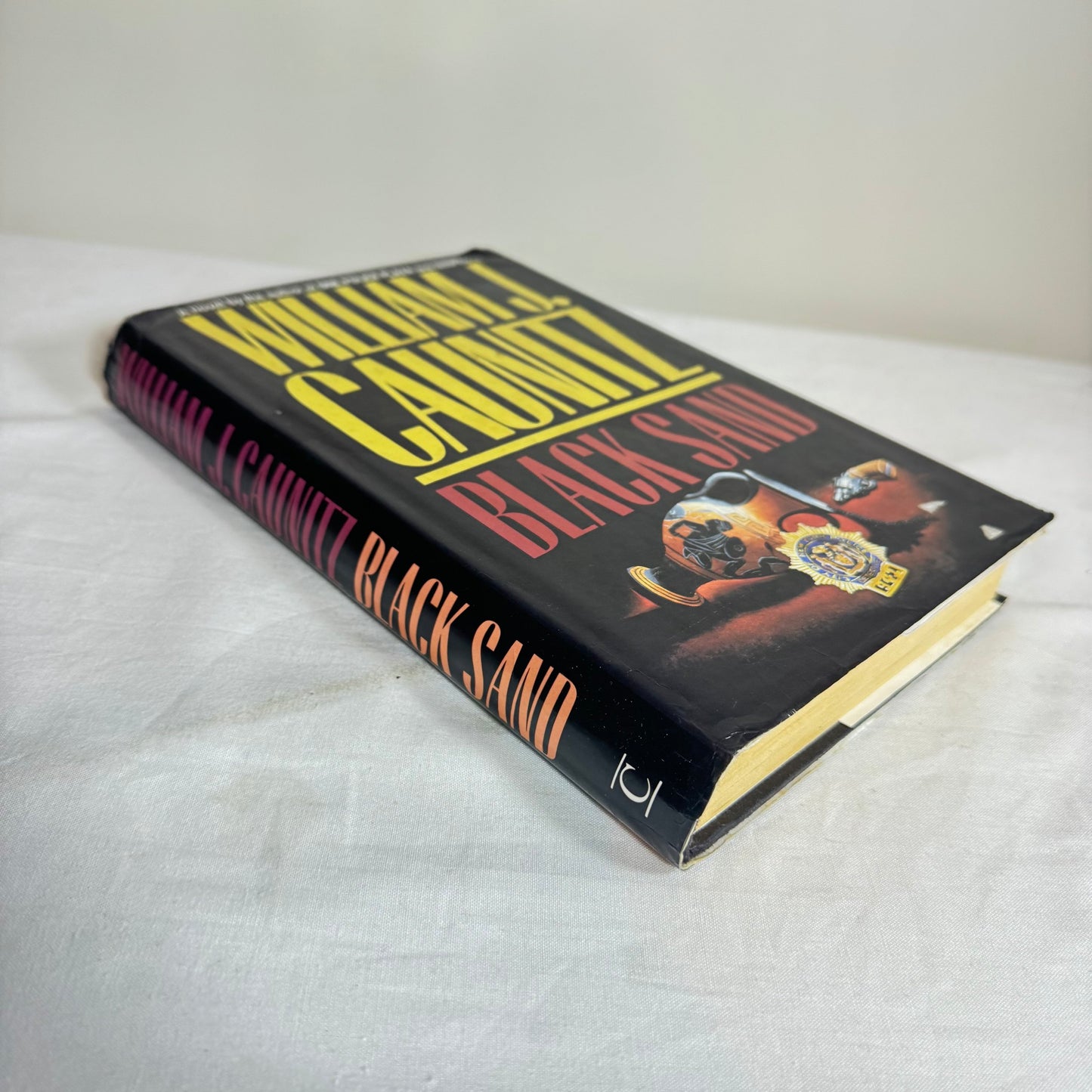 Black Sand - William J. Caunitz (Vintage Hardback 1989)