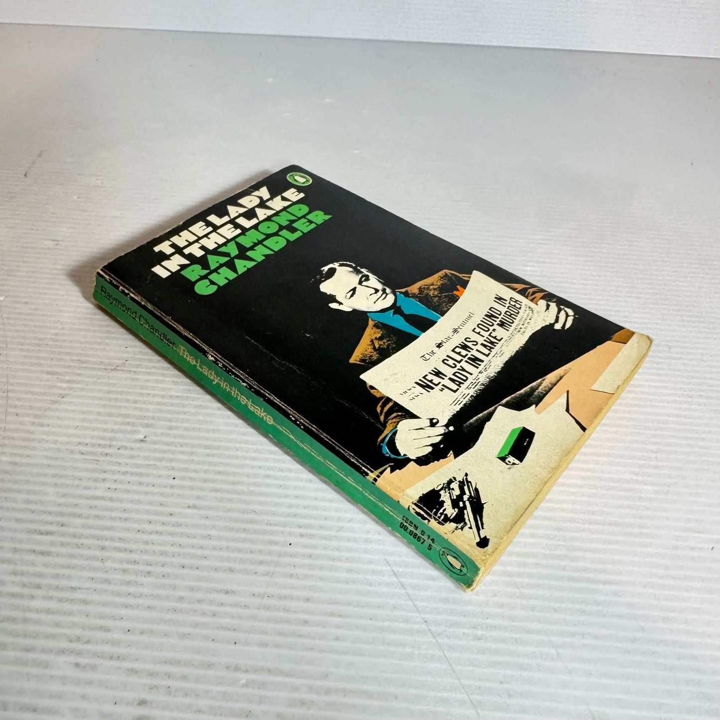 The Lady in the Lake - Raymond Chandler (Vintage 1944)