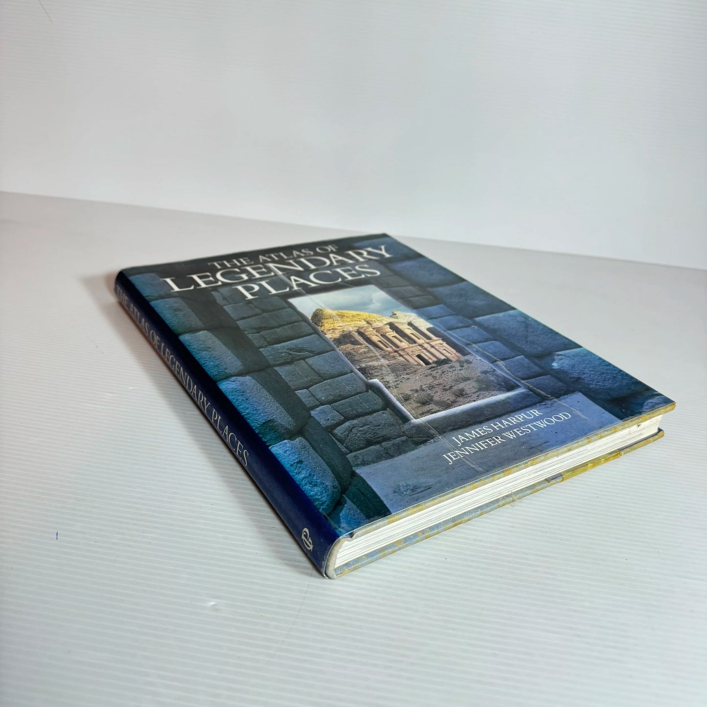 The Atlas of Legendary Places - James Harpur & Jennifer Westwood