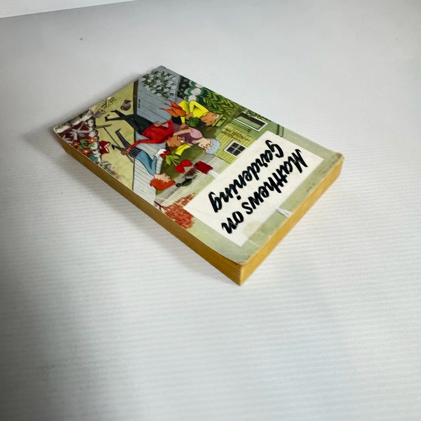 Matthews On Gardening - J. W. Matthews And Barbara Matthews