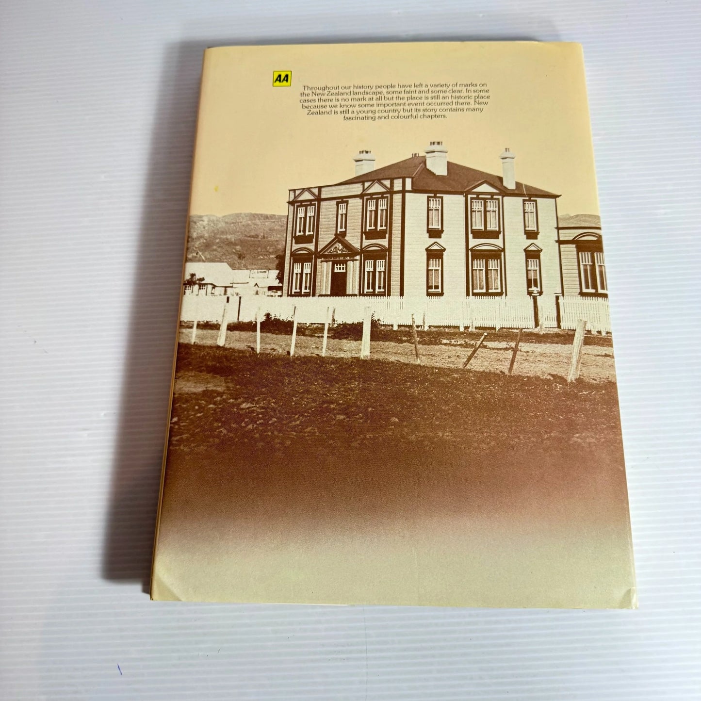 AA Book of New Zealand Historic Places