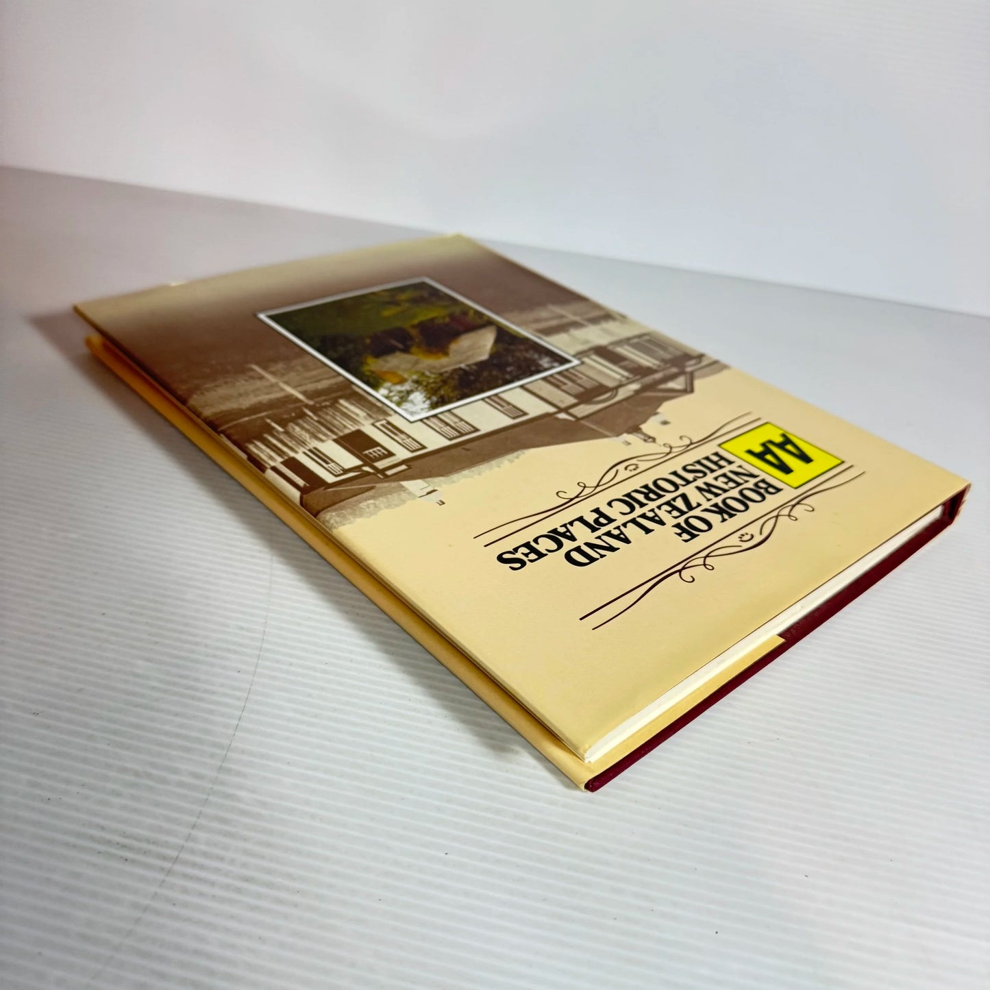 AA Book of New Zealand Historic Places