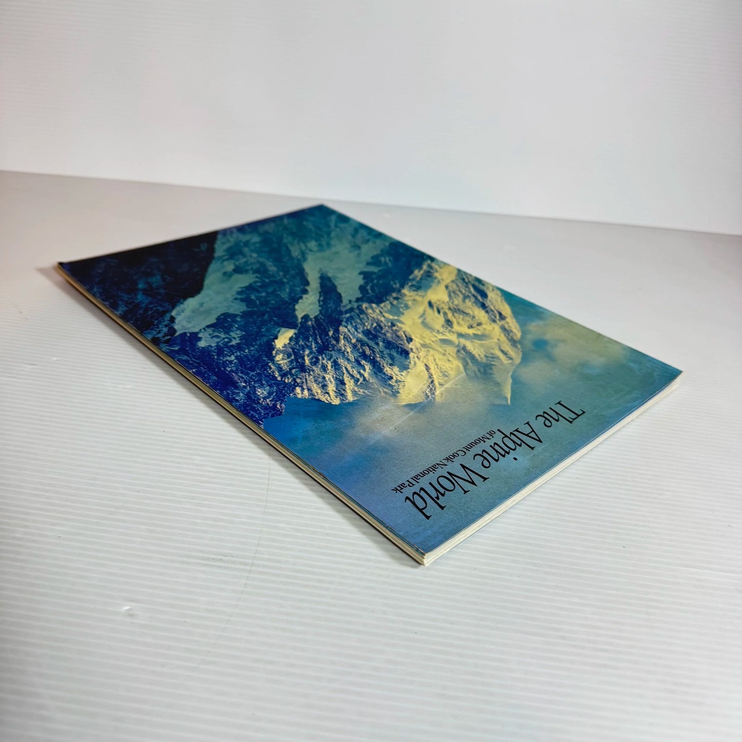 The Alpine World of Mount Cook National Park - Lands & Surveys Department (Vintage 1984)