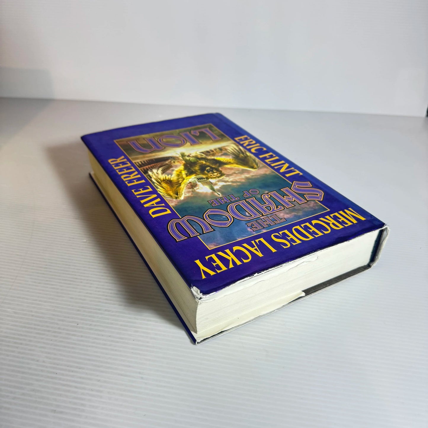 The Shadow Of The Lion - Mercedes Lackey, Eric Flint & Dave Freer