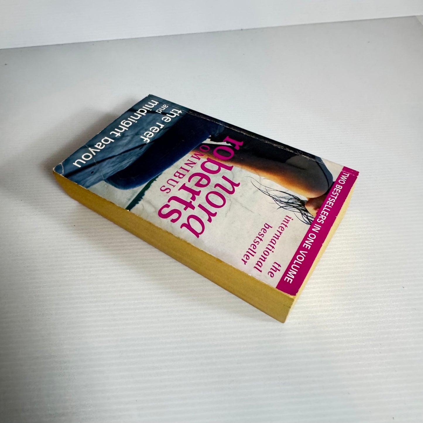 Nora Roberts Omnibus (2 Books In 1) : The Reef & Midnight Bayou