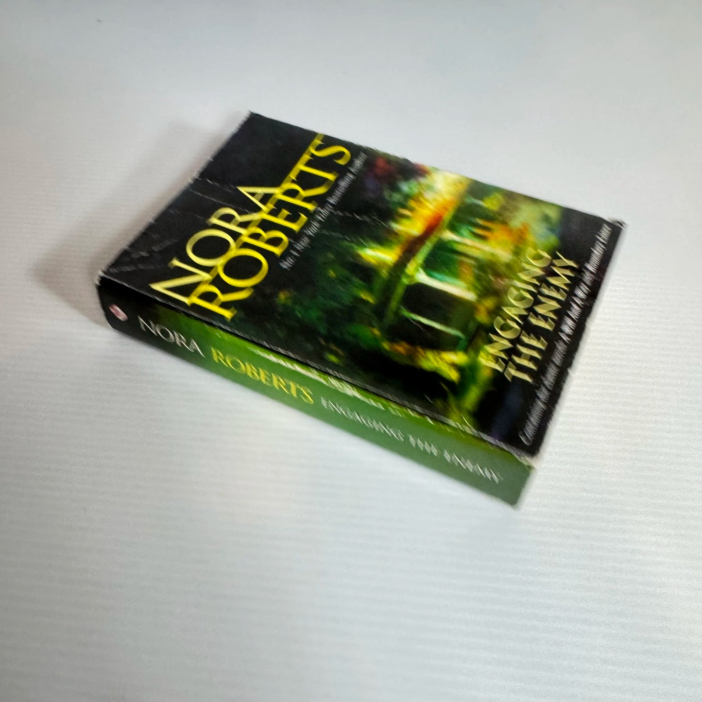 Engaging The Enemy (2 Books In 1) A Will And A Way And Boundary Lines - Nora Roberts