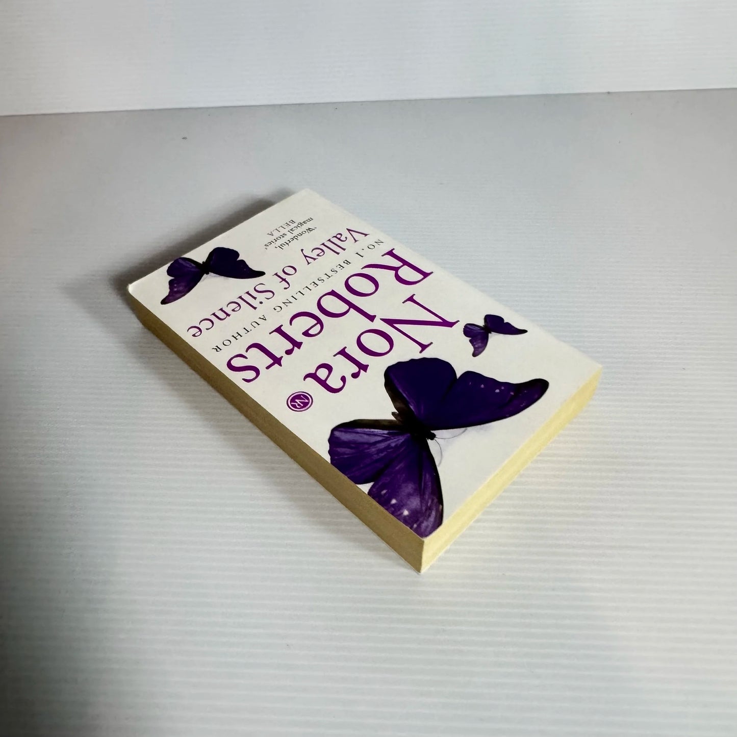 Valley Of Silence - Nora Roberts