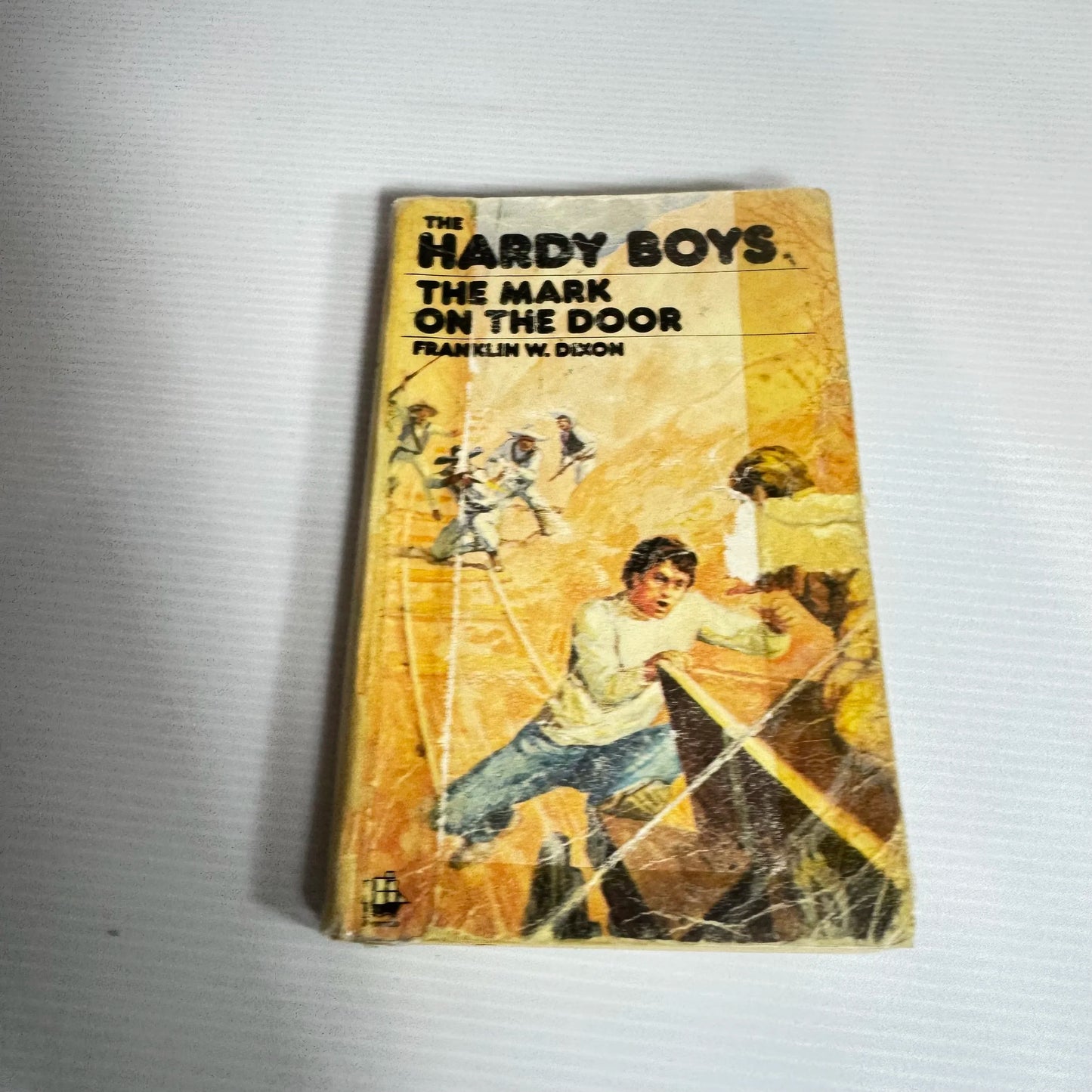 The Hardy Boys: The Mark On The Door - Franklin W. Dixon (Vintage 1977)