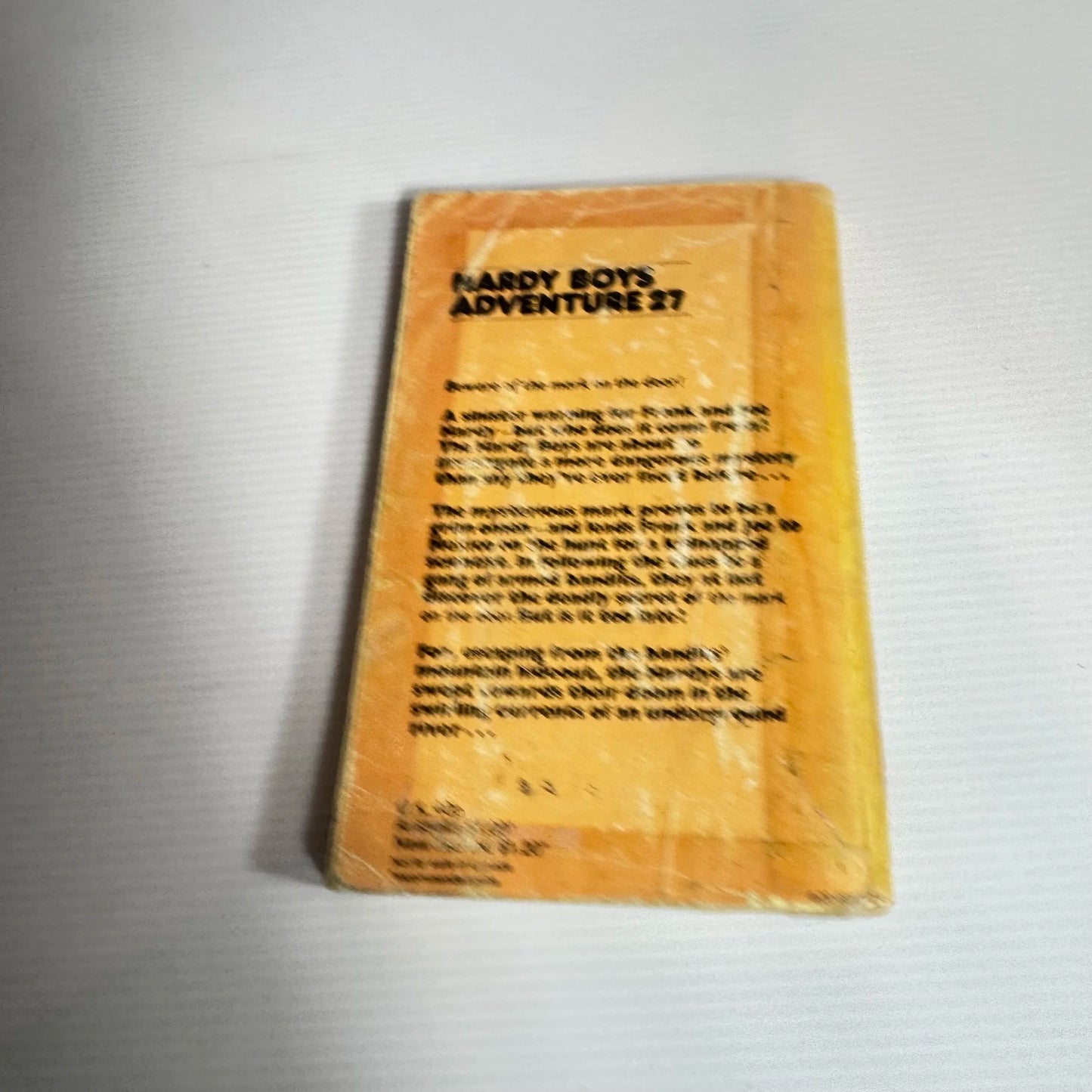 The Hardy Boys: The Mark On The Door - Franklin W. Dixon (Vintage 1977)