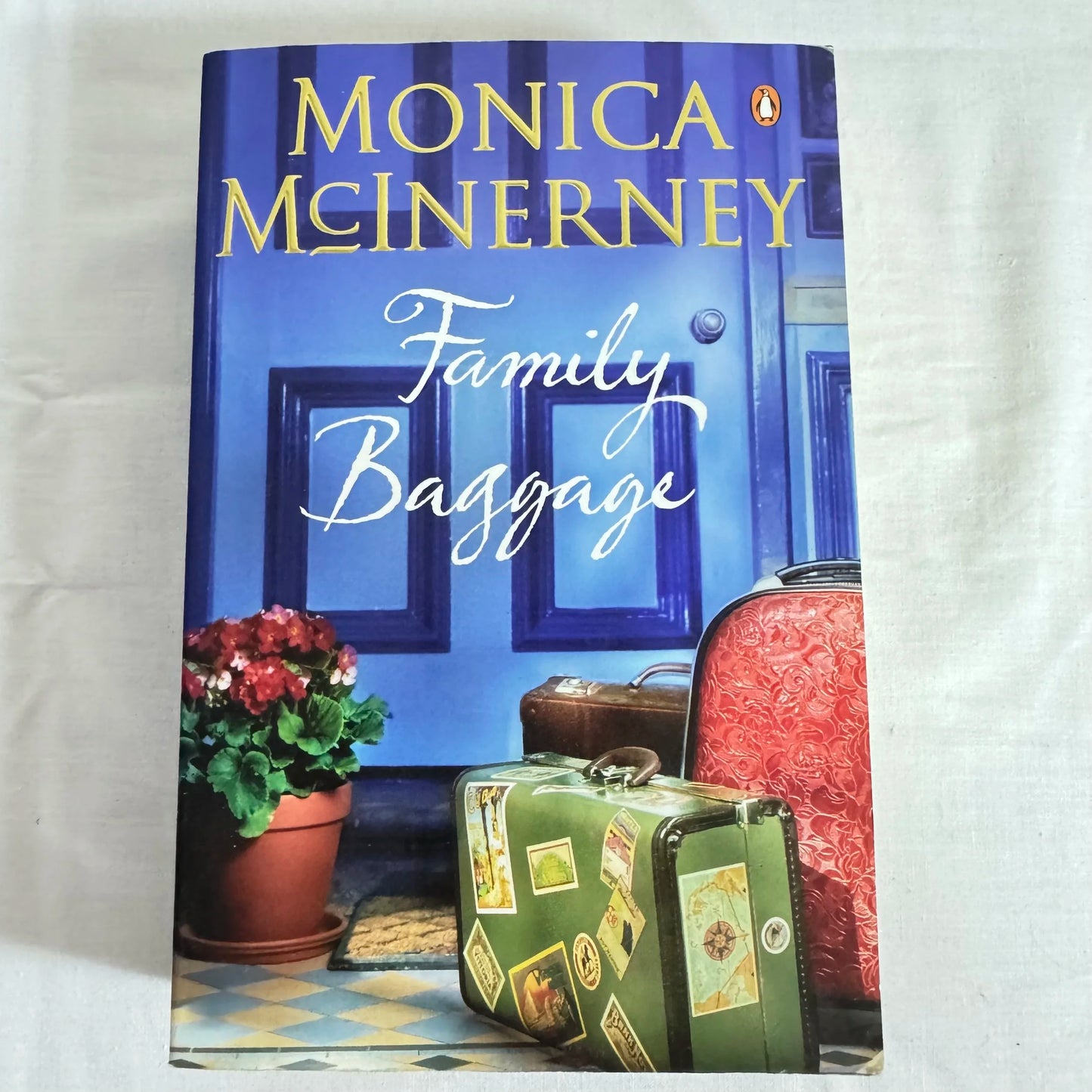Family Baggage - Monica McInerney