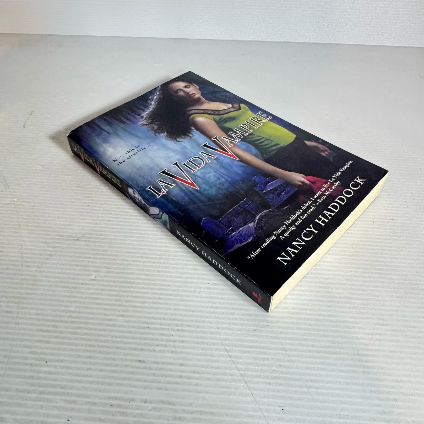 La Vida Vampire - Nancy Haddock