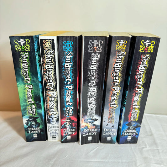 Skulduggery Pleasant - Derek Landy - Book Bundle x 6