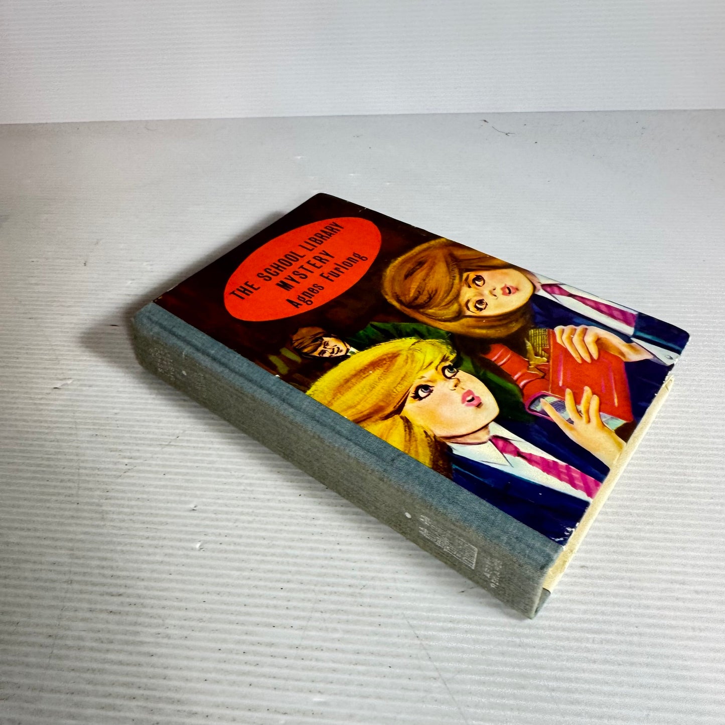 The School Library Mystery - Agnes Furlong (Vintage 1960s)