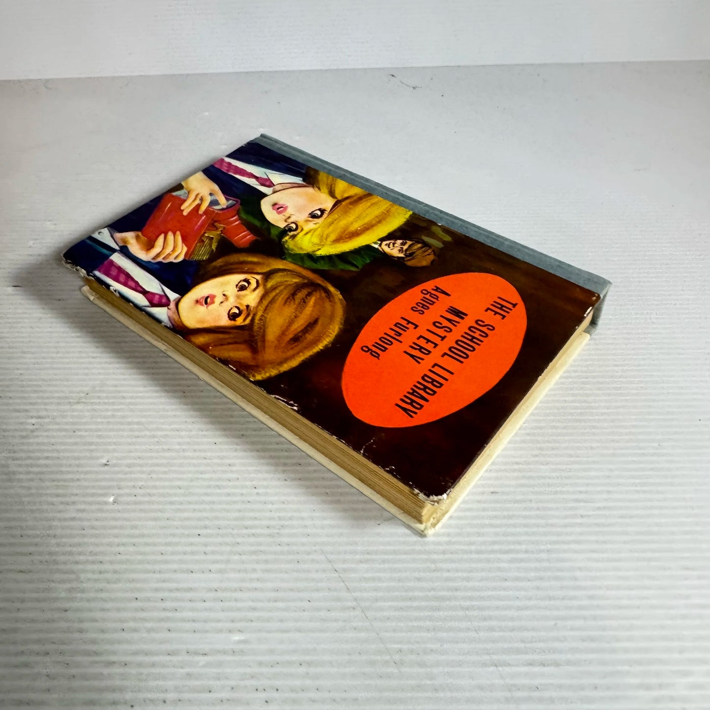 The School Library Mystery - Agnes Furlong (Vintage 1960s)