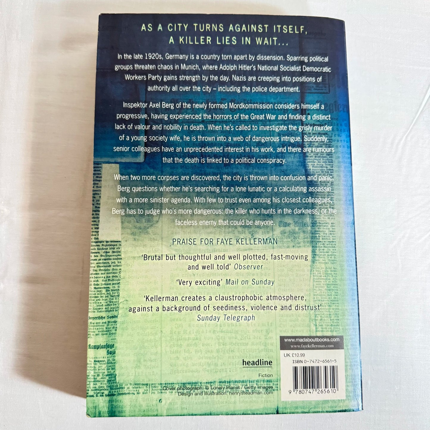 Straight Into Darkness - Faye Kellerman