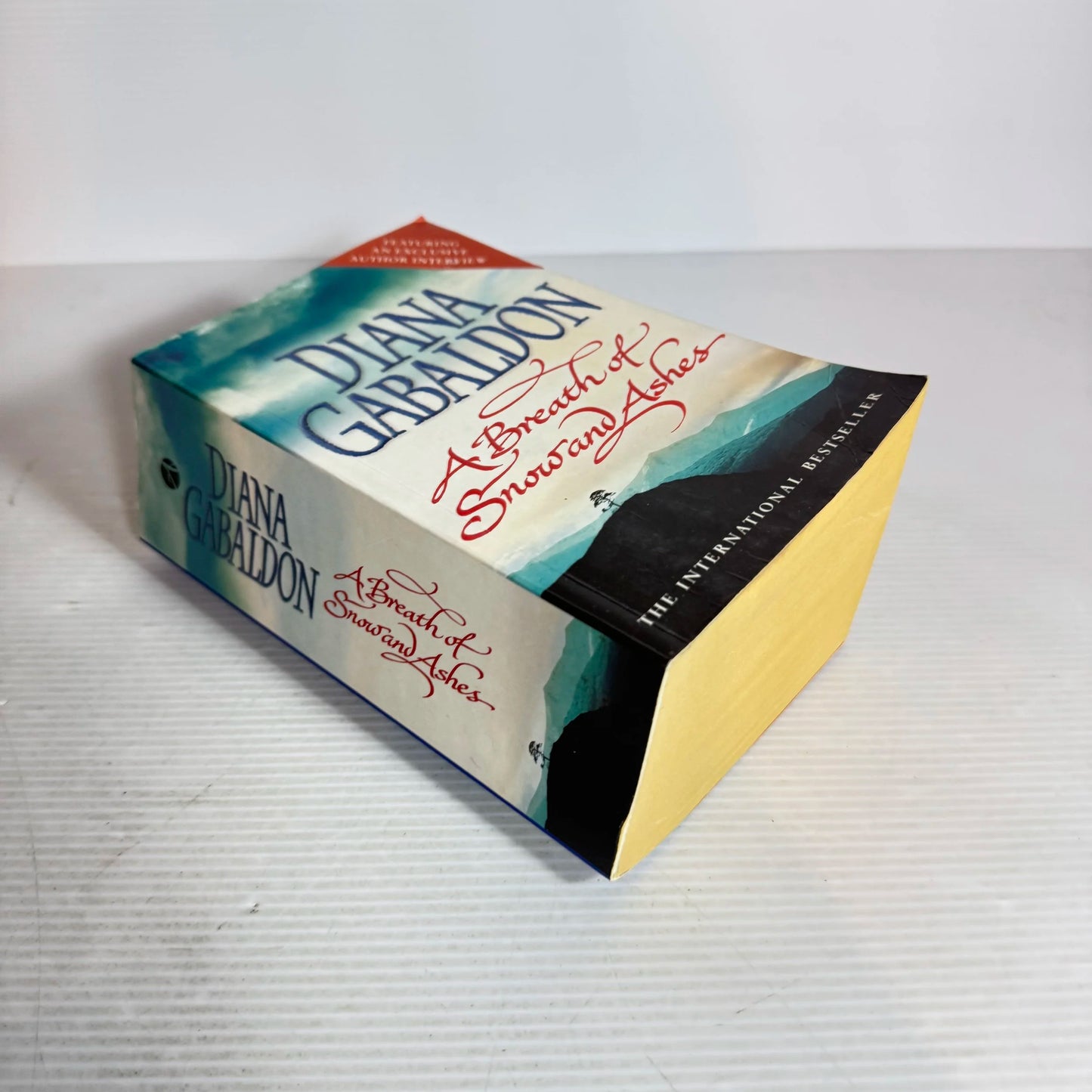 A Breath of Snow and Ashes - Diana Gabaldon