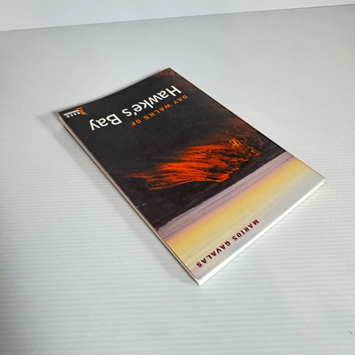 Day Walks Of Hawke's Bay - Marios Gavalas