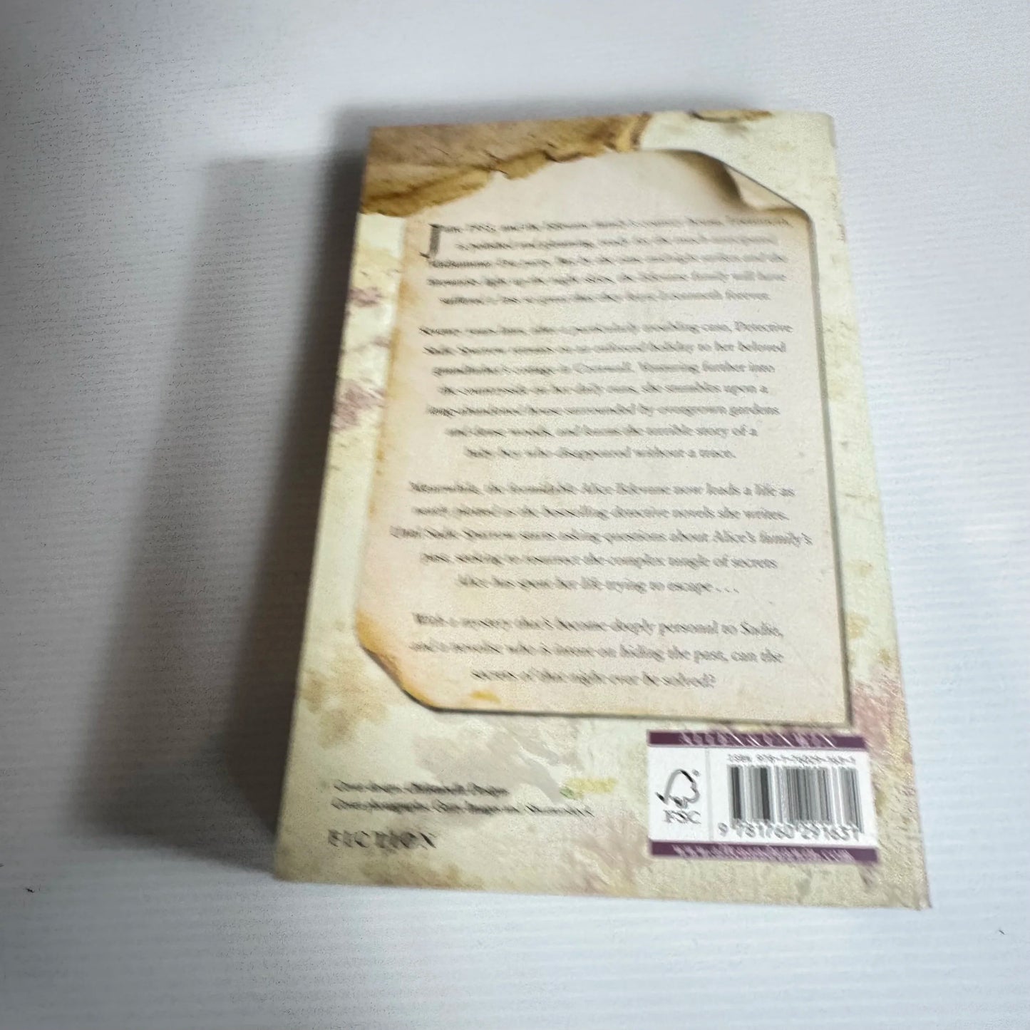 The Lakes House - Kate Morton