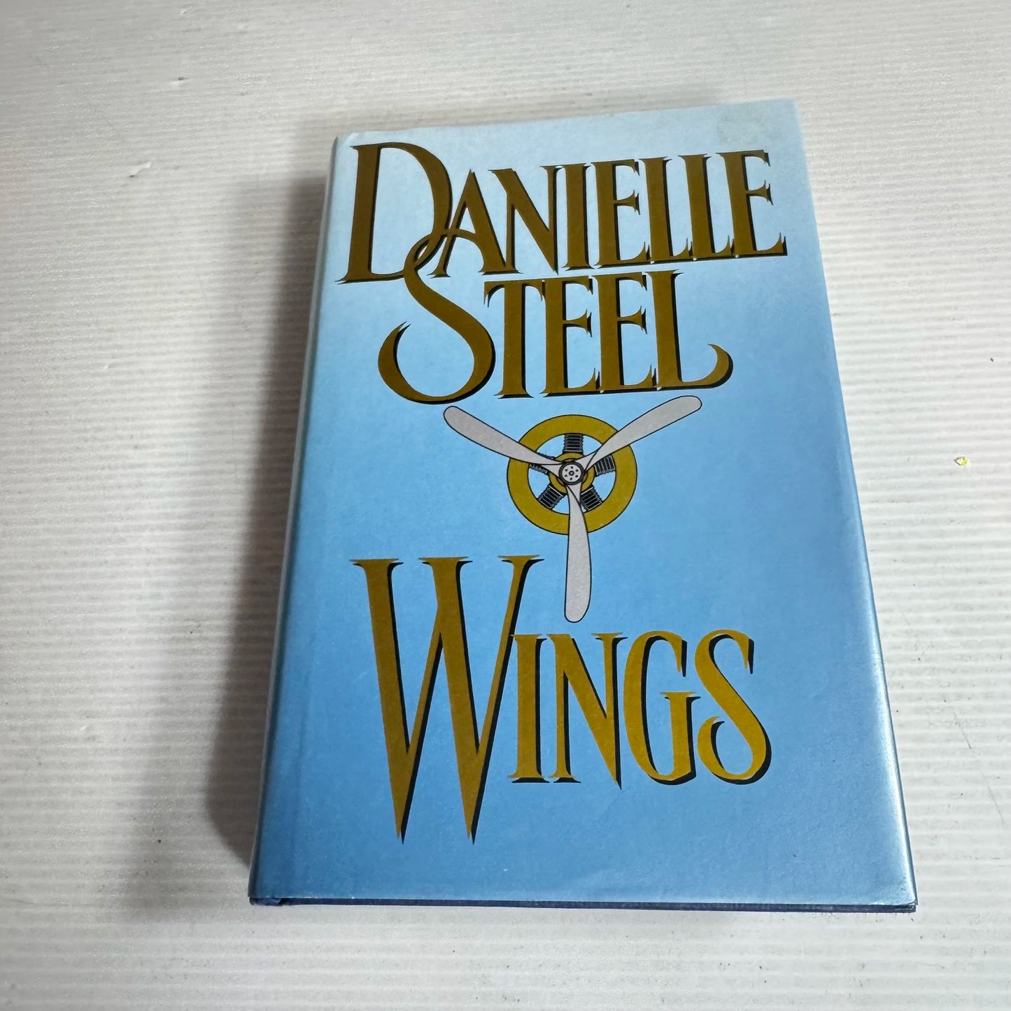 Wings - Danielle Steel
