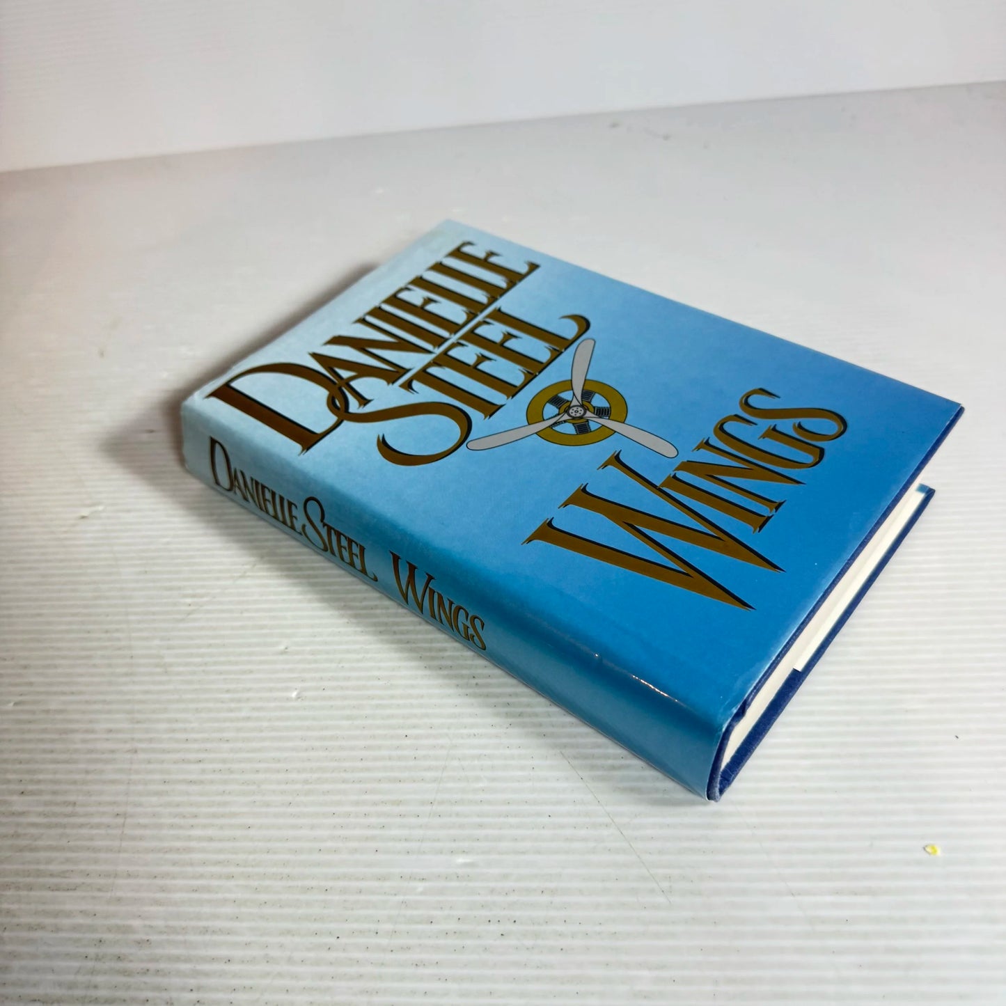 Wings - Danielle Steel