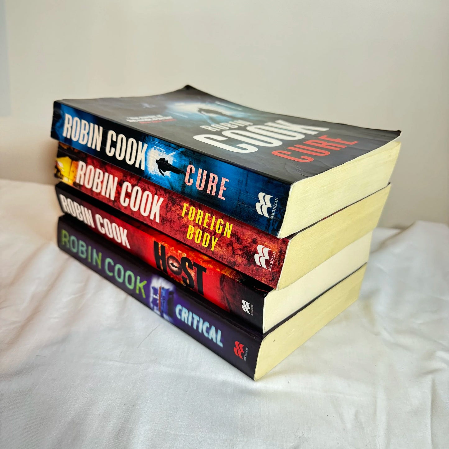 Robin Cook Book Bundle x 4 Host, Cure, Critical & Foreign Body