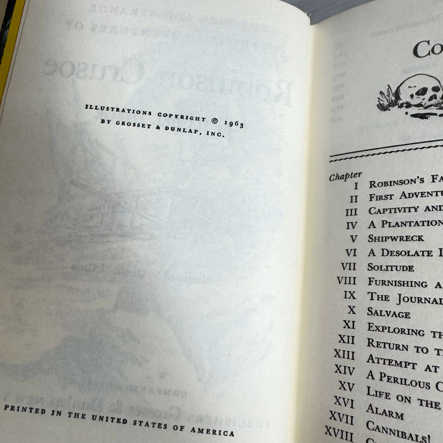 The Swiss Family Robinson & Robinson Crusoe (Double Book) - Daniel Defoe (Vintage 1963)