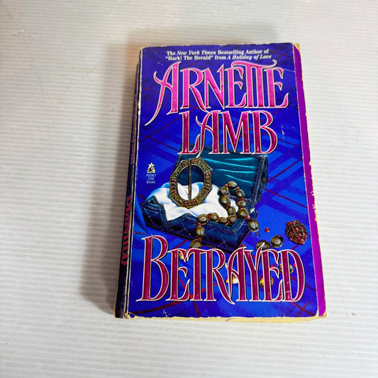 Betrayed - Arnette Lamb (1995)