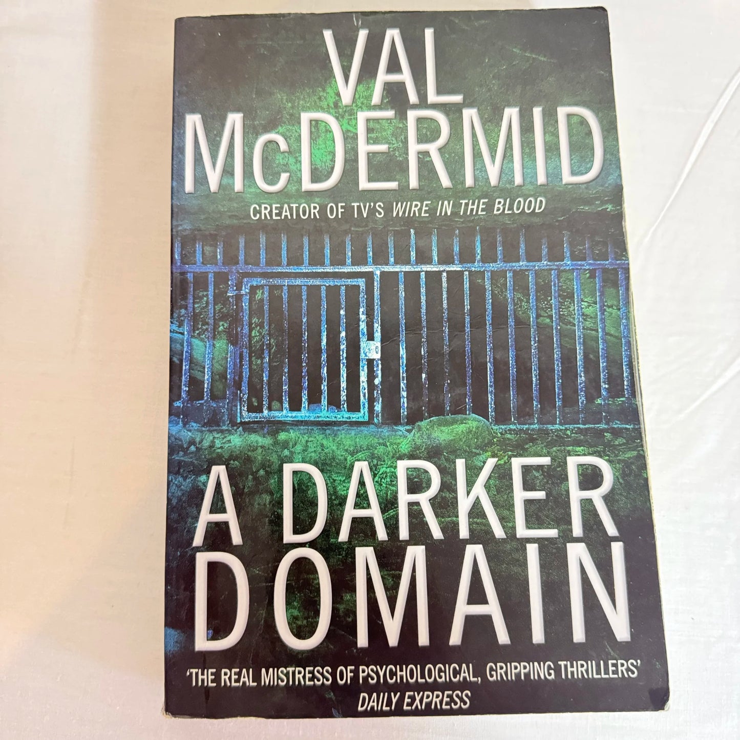A Darker Domain - Val McDermid