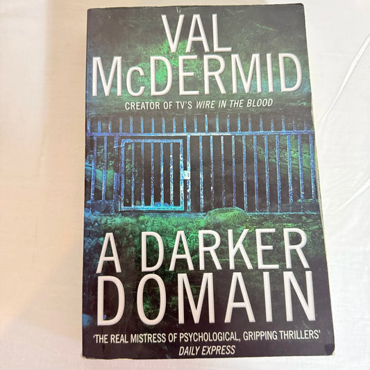 A Darker Domain - Val McDermid