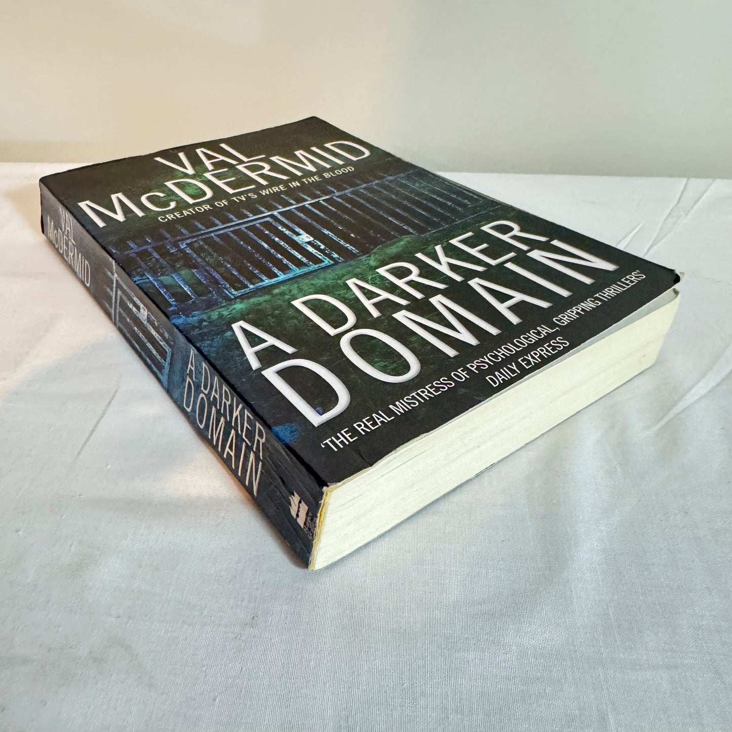 A Darker Domain - Val McDermid