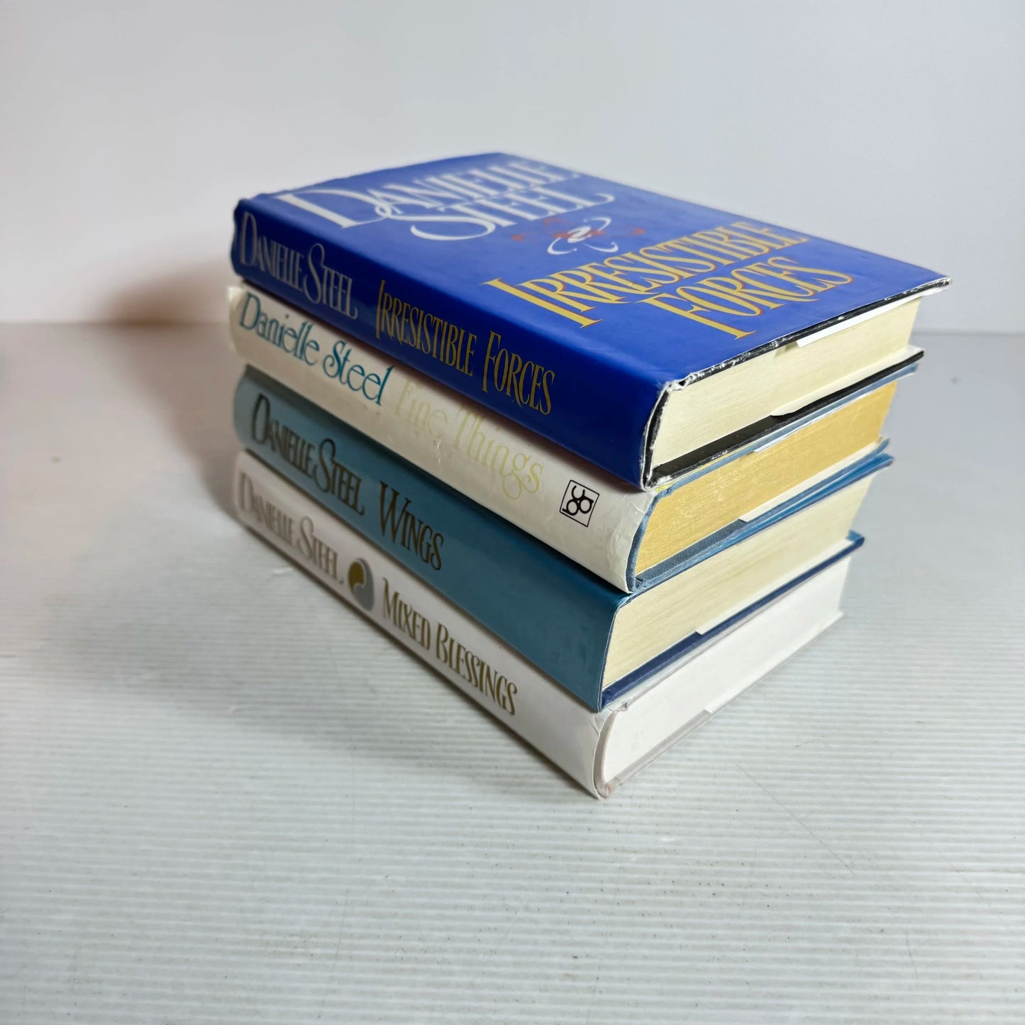 Danielle Steel Book Bundle x 4 Books (505)