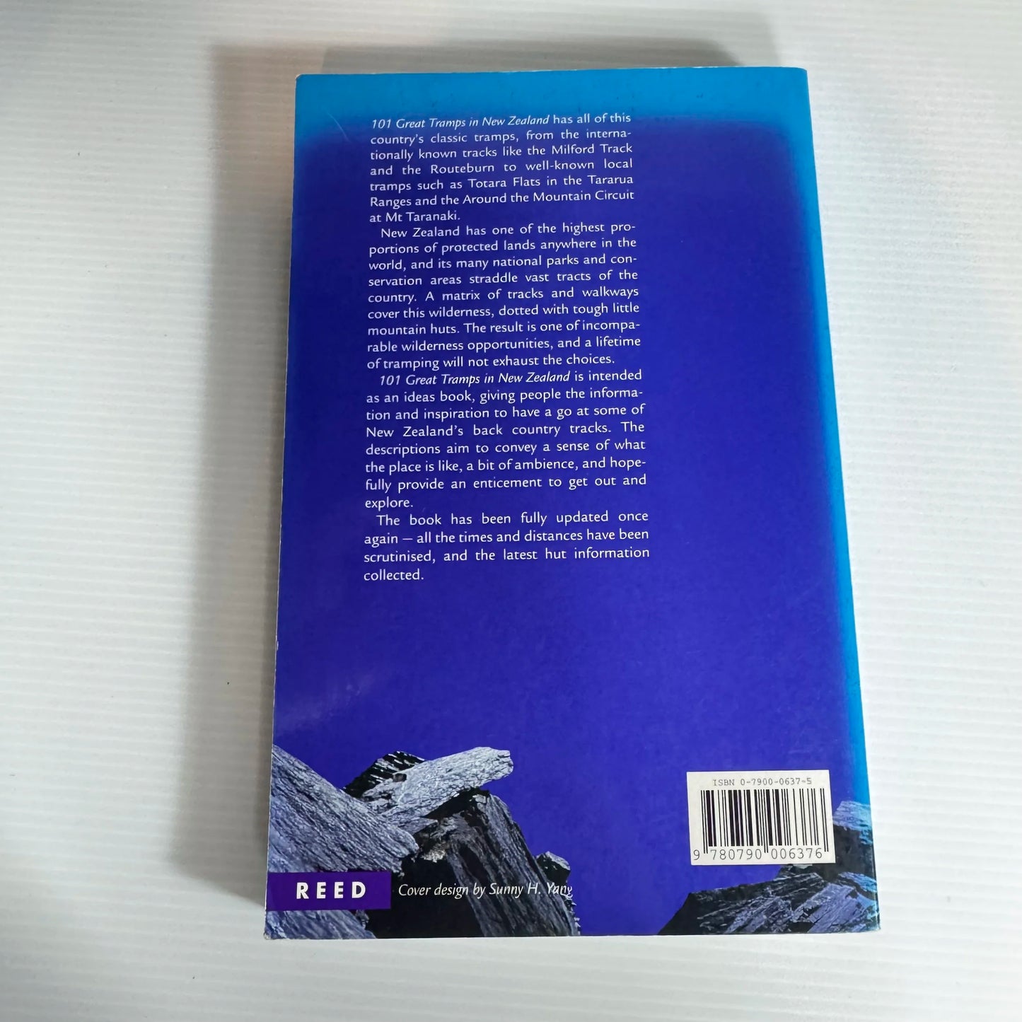 101 Great Tramps In New Zealand - Mark Pickering & Rodney Smith