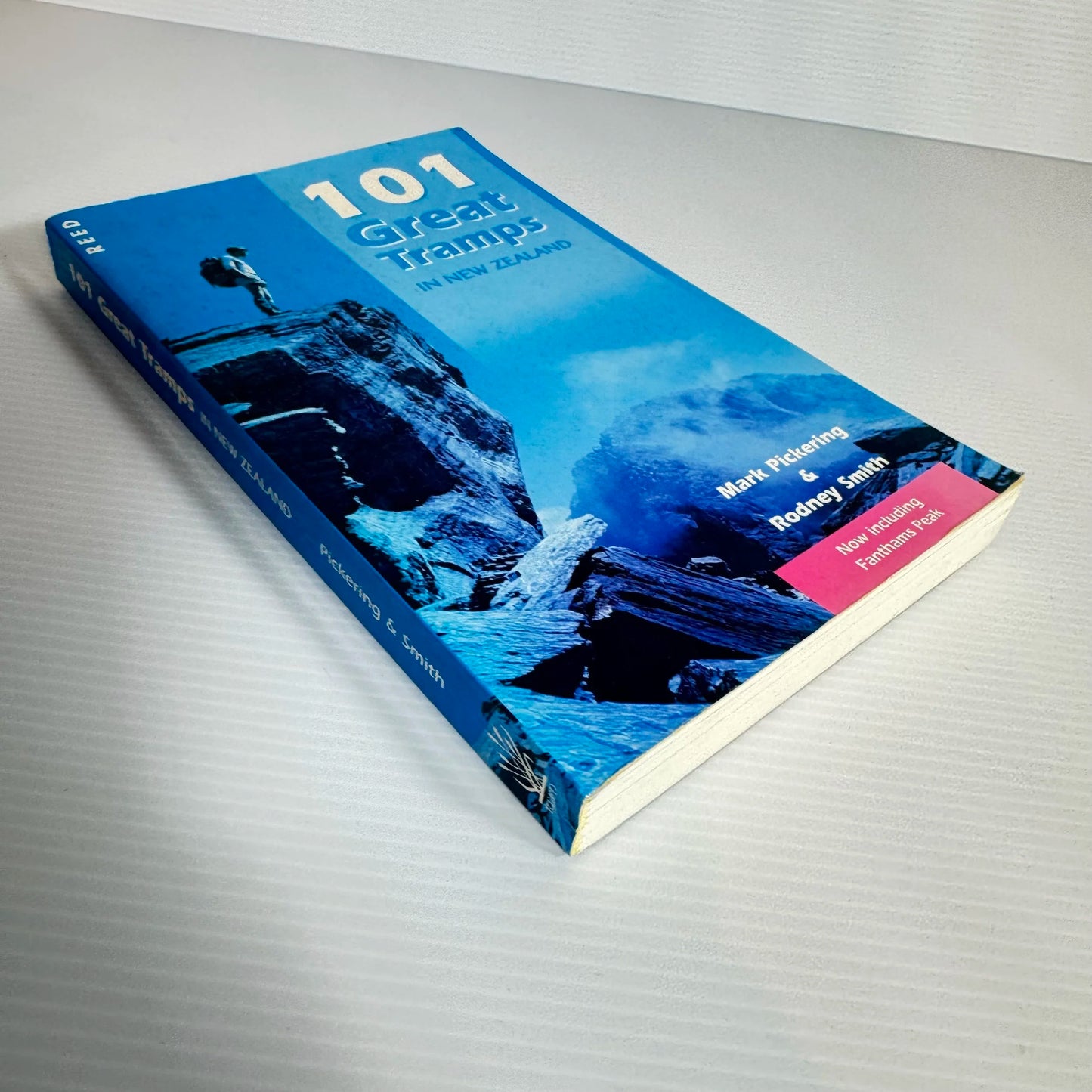 101 Great Tramps In New Zealand - Mark Pickering & Rodney Smith