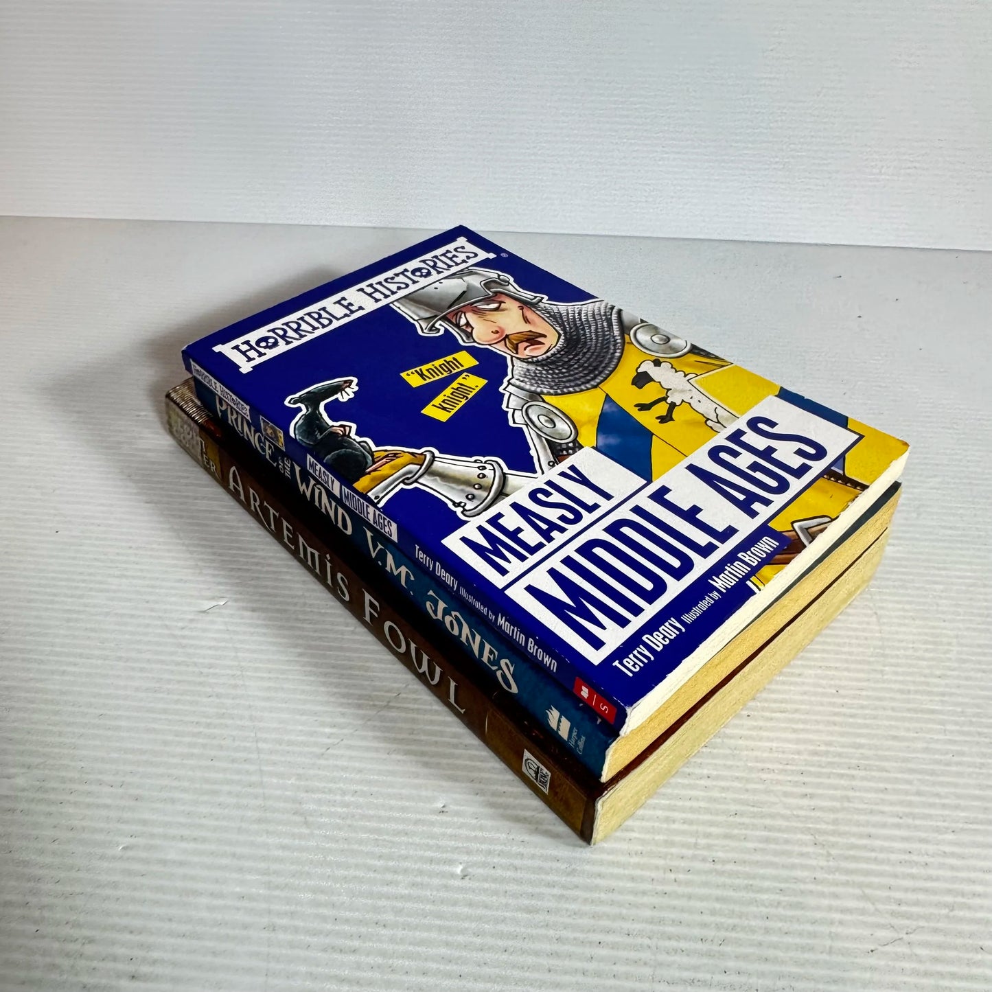 Children's Chapter Book Bundle x3 (439) Random Topics