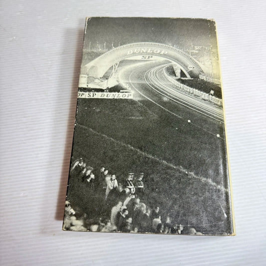 Ford versus Ferrari : The Battle for Le Mans - Anthony Pritchard (1968)