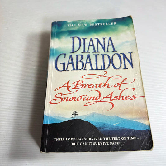 A Breath Of Snow And Ashes - Diana Gabaldon