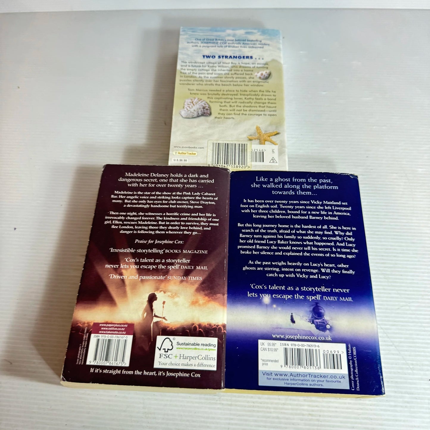 Josephine Cox Book Bundle x3 (639) Songbird, Journey's End & The Beachcomber